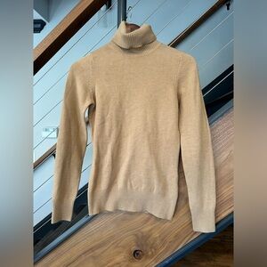 Women’s turtle neck sweater